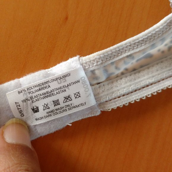 Boobs & Bloomers Bra - Picture 9 of 9